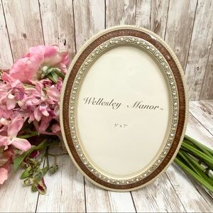 Wellesley Manor Enameled Austrian Crystal 5x7 Oval Picture Frame